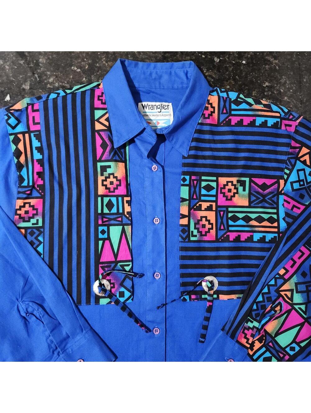 Vintage Wrangler Womens XL Western Aztec Cowgirl Rodeo Artsy Button Up Shirt